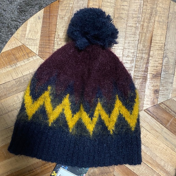 H&M x Erdem pom pom hat. Nee with Tags - Picture 2 of 5
